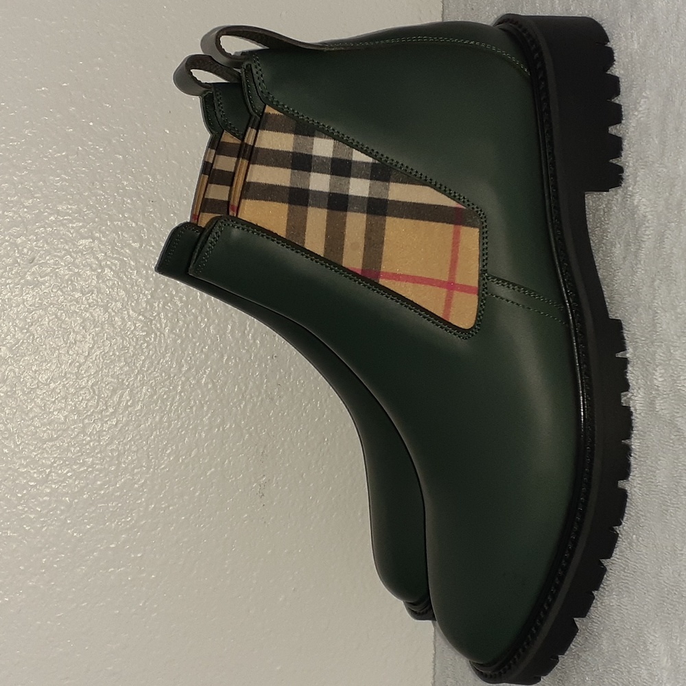 Men's Burberry Leather Allostock Chelsea Boots Size 41.5 (Women's Size 10)